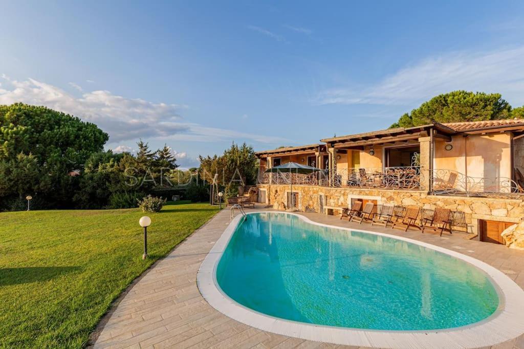 Villa Domus Ardea Capo Coda Cavallo Exterior foto